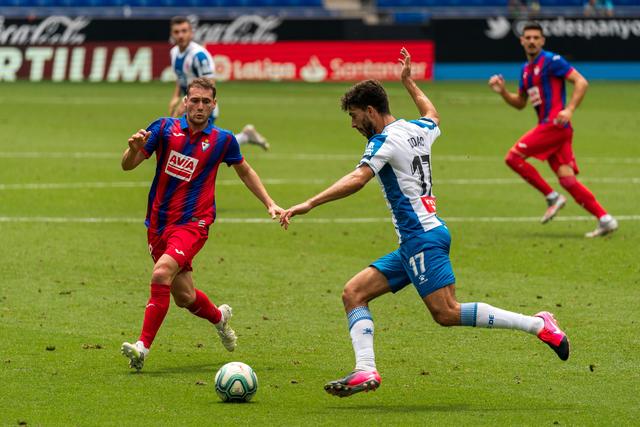 三分7中1！新科状元对阵马刺出手12次得到11分