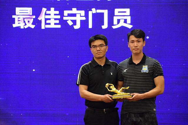 徐虎22+8广东惨败上海 郭昊文31分同曦胜江苏